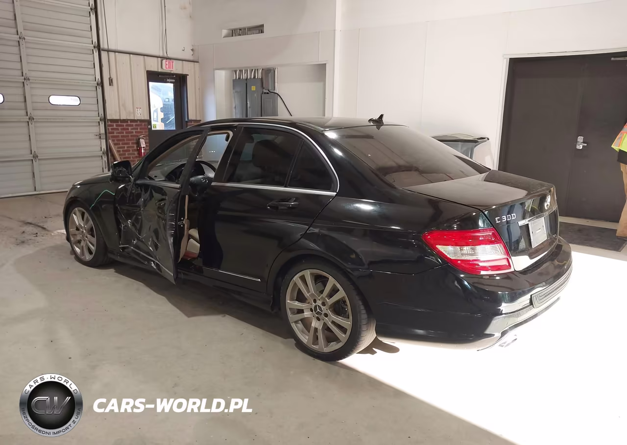 2011 Mercedes-Benz C 300 Sport VIN:WDDGF5EB3BA526193 - 3