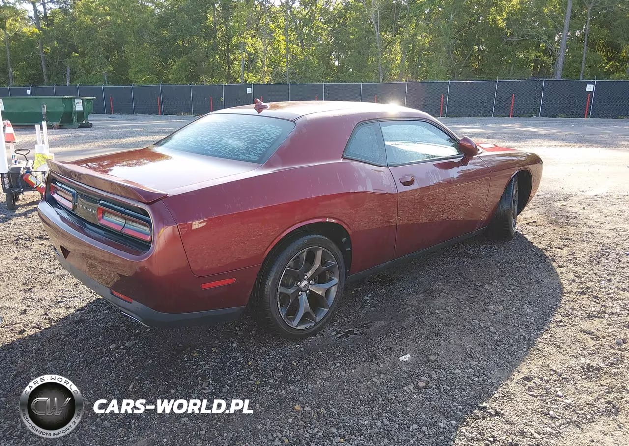 2017 Dodge Challenger Sxt Plus VIN:2C3CDZAG5HH601174 - 4