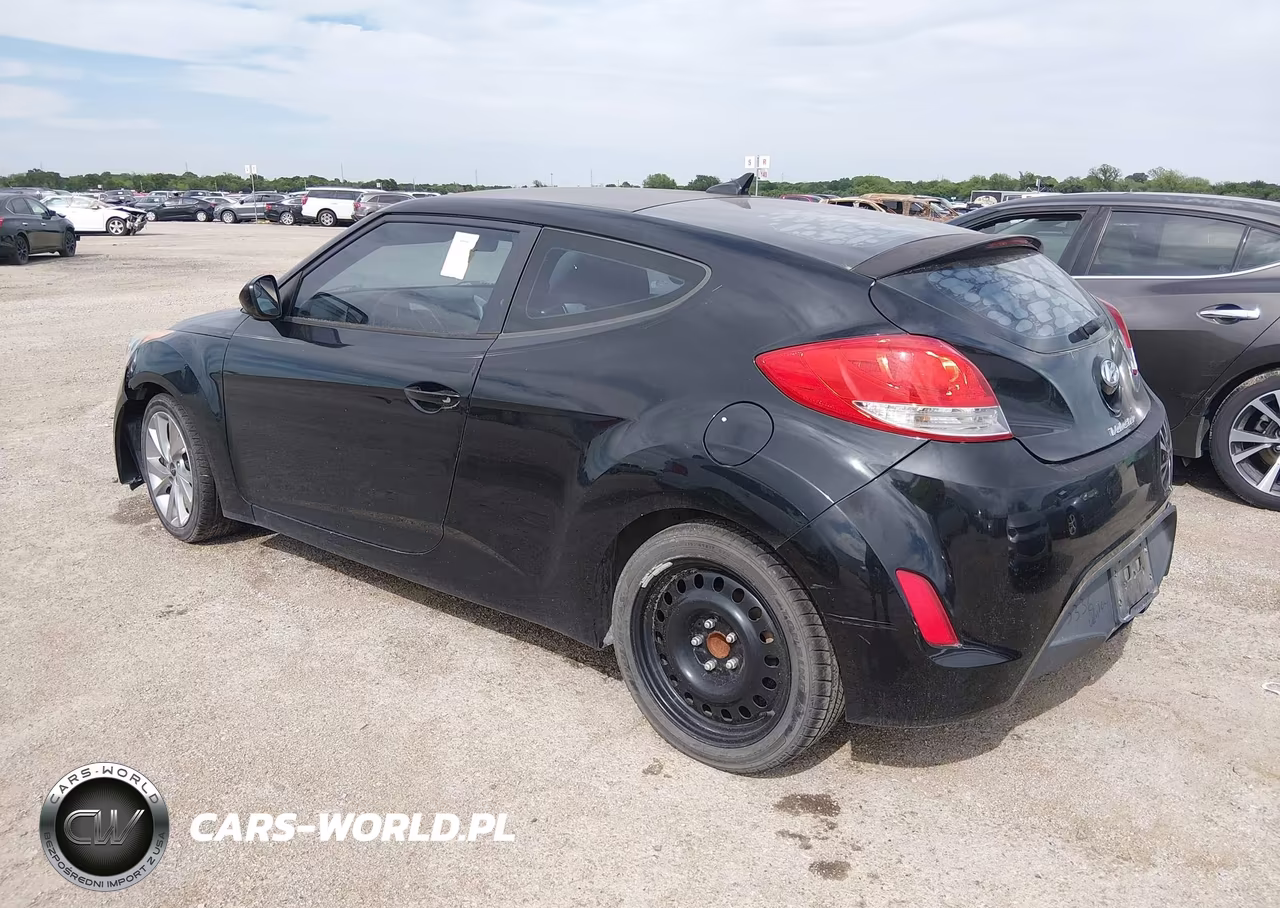 2016 Hyundai Veloster VIN:KMHTC6AD6GU281602 - 3