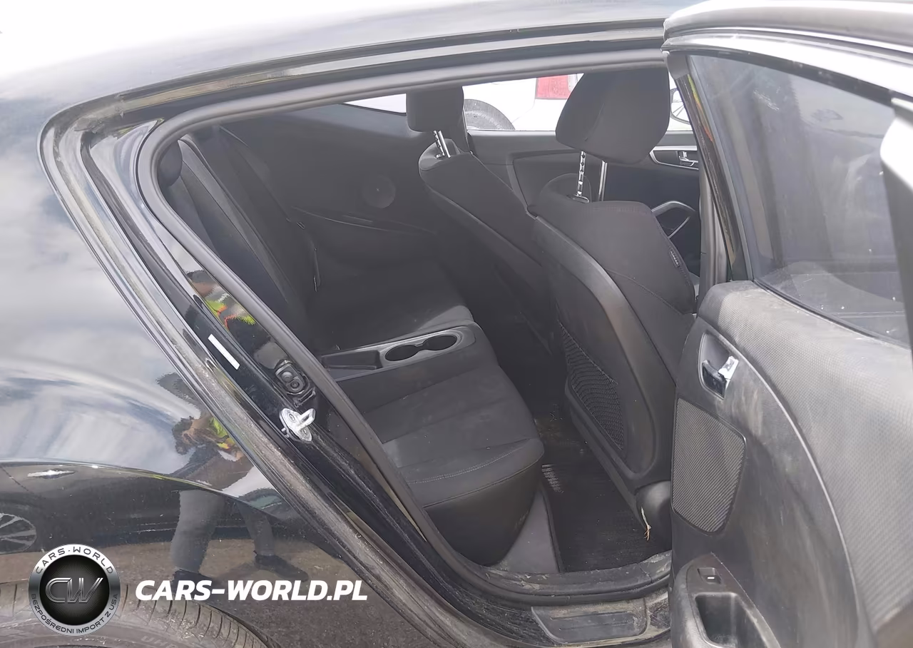 2016 Hyundai Veloster VIN:KMHTC6AD6GU281602 - 8