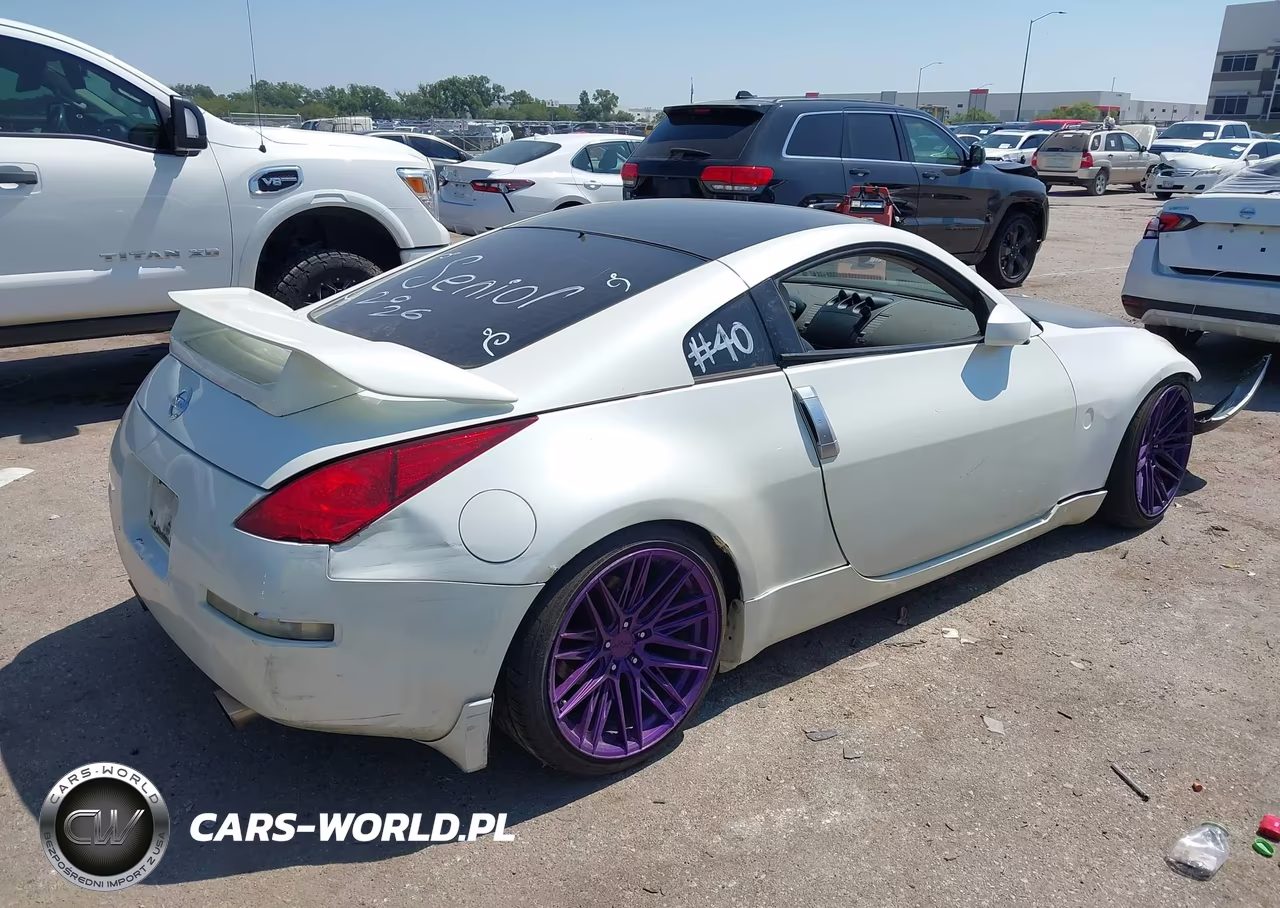 2005 Nissan 350Z Touring VIN:JN1AZ34DX5M610127 - 4