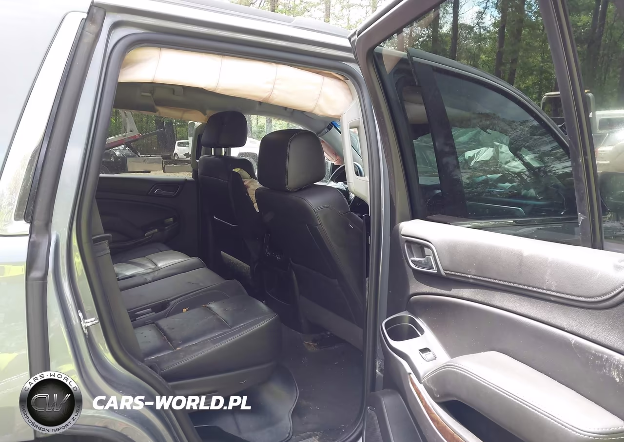2019 Chevrolet Tahoe Lt VIN:1GNSKBKC0KR260426 - 8