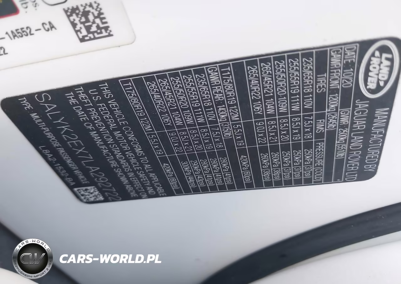 2020 Land Rover Range Rover Velar P250 R-Dynamic S VIN:SALYK2EX7LA292722 - 9