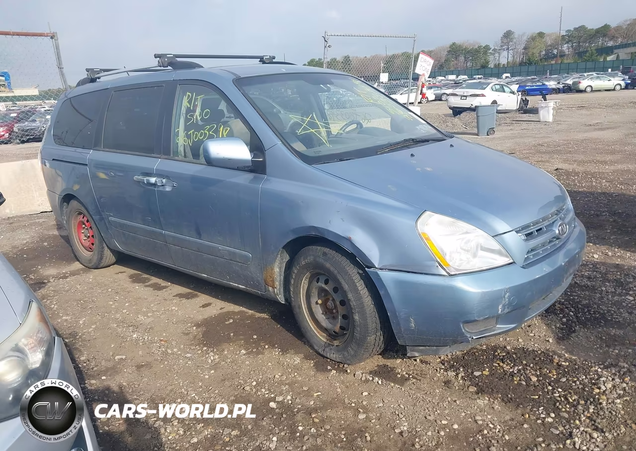 2010 Kia Sedona Lx