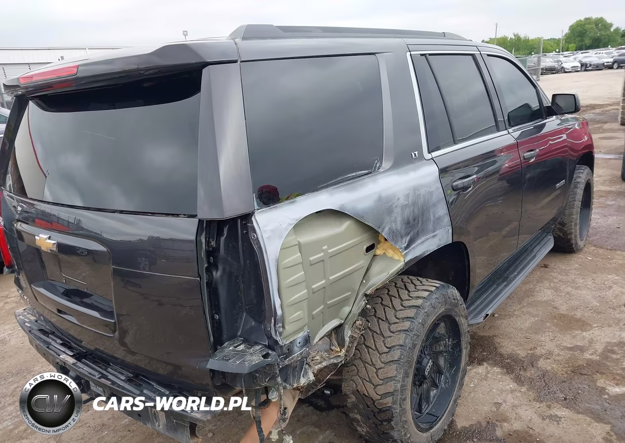 2017 Chevrolet Tahoe Lt VIN:1GNSCBKC7HR333202 - 4