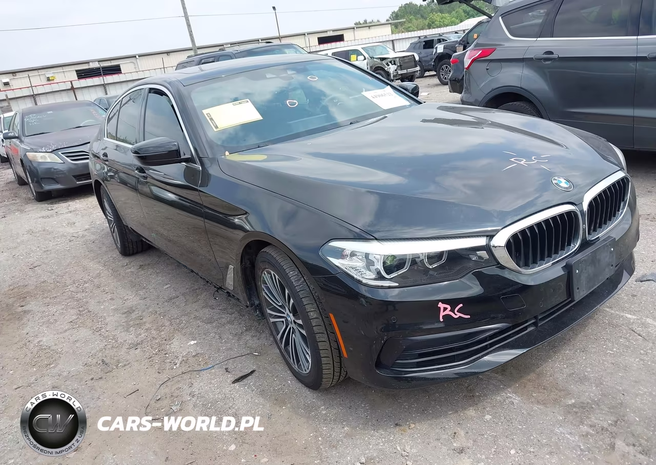 2020 BMW 530I