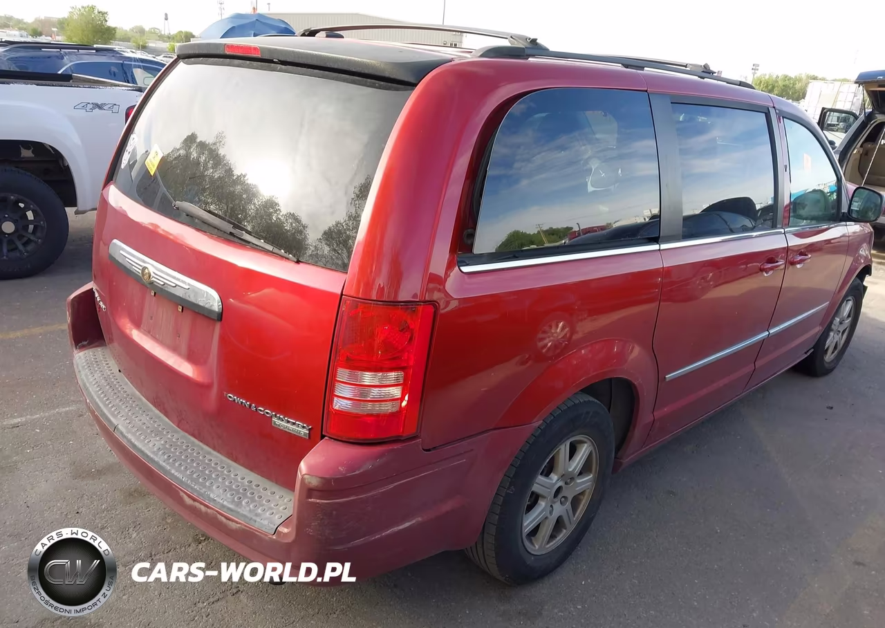 2010 Chrysler Town & Country Touring VIN:2A4RR5D1XAR137090 - 4