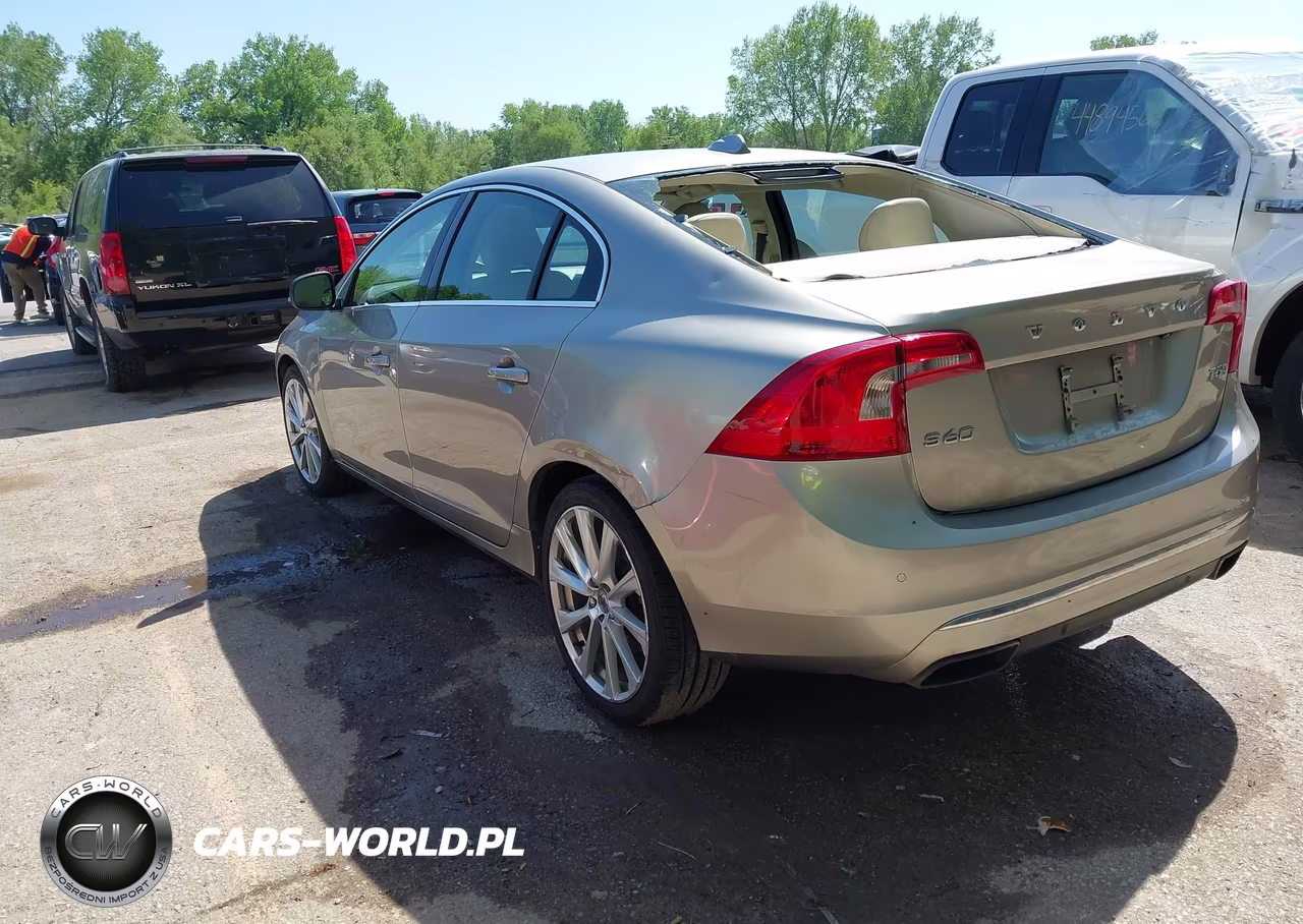 2016 Volvo S60 Inscription T5 Drive-E Premier VIN:LYV402FK8GB103489 - 3