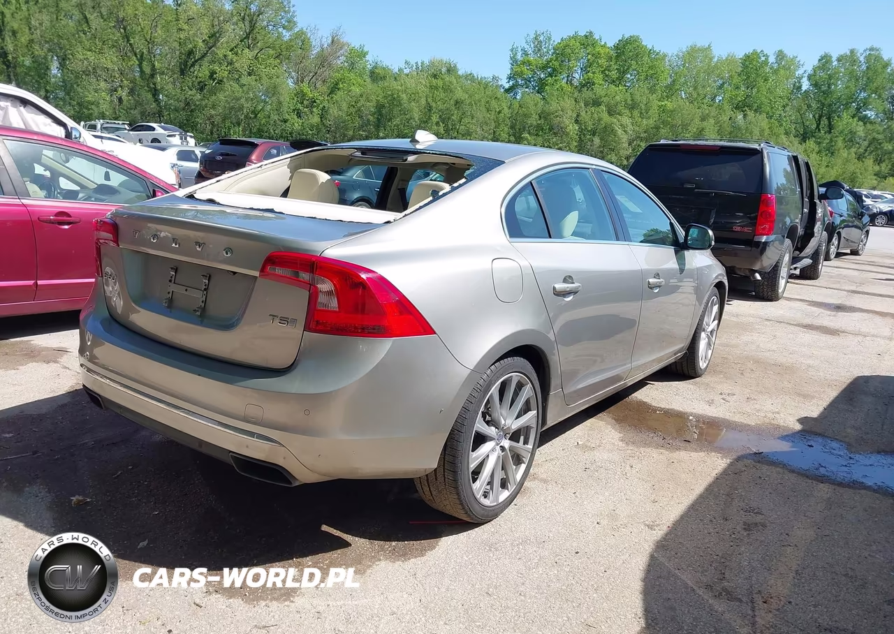 2016 Volvo S60 Inscription T5 Drive-E Premier VIN:LYV402FK8GB103489 - 4