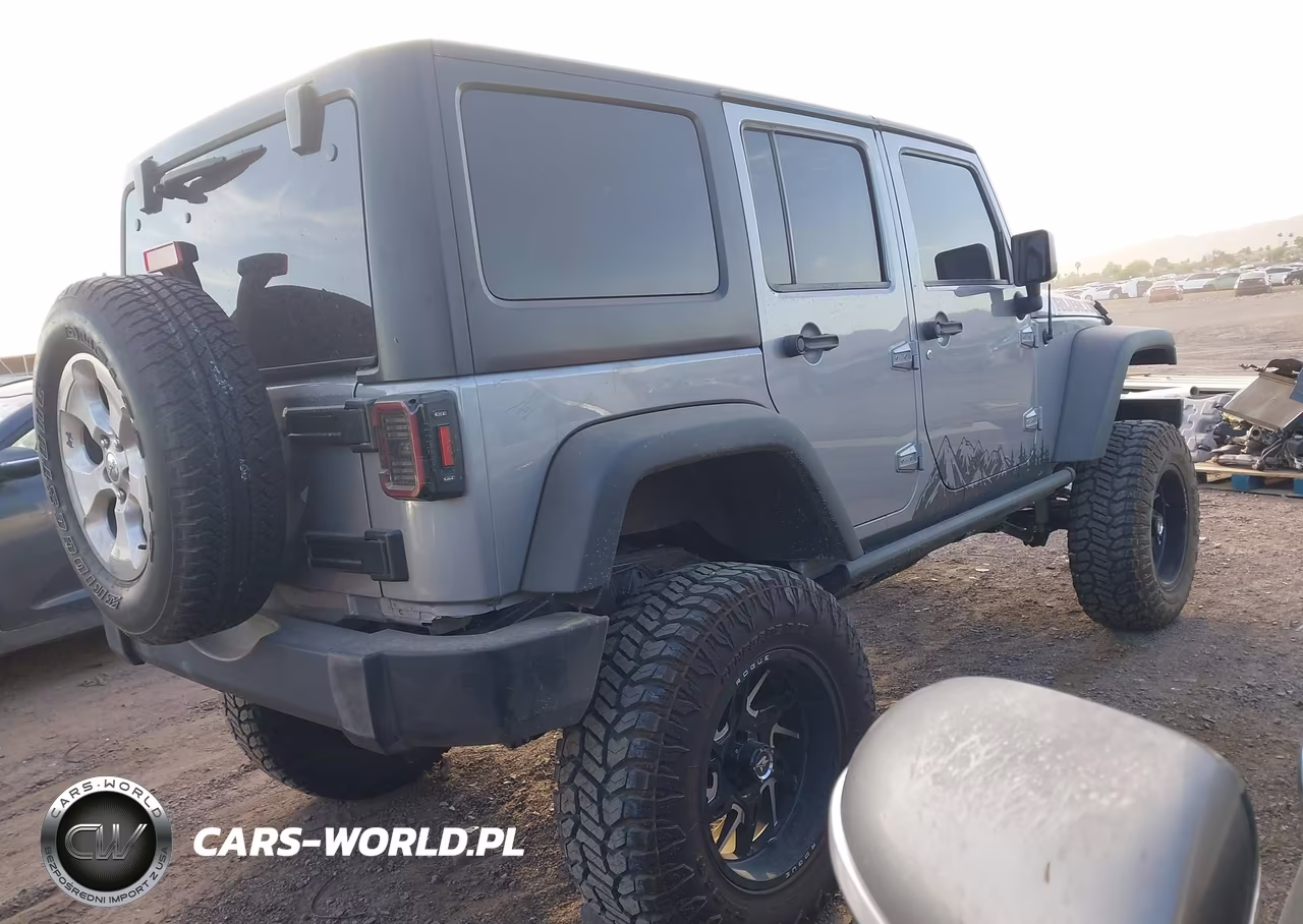 2016 Jeep Wrangler Unlimited Sport VIN:1C4HJWDG2GL177412 - 4