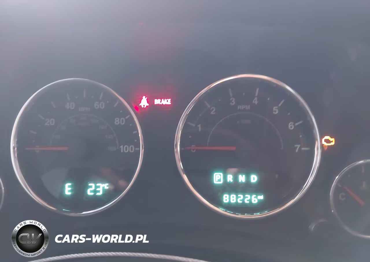 2016 Jeep Wrangler Unlimited Sport VIN:1C4HJWDG2GL177412 - 7