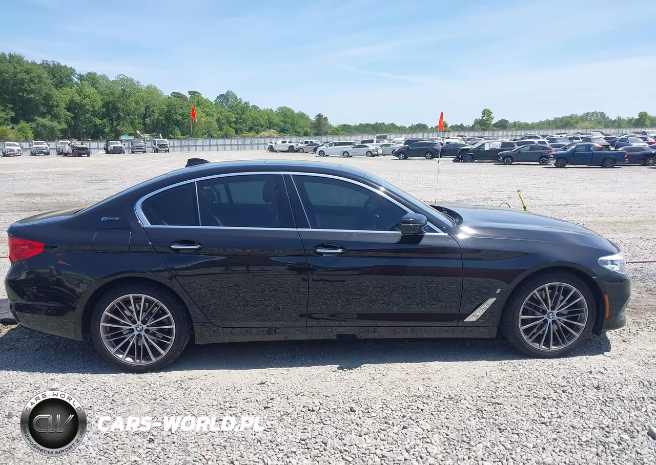 2018 BMW 530E Iperformance VIN:WBAJA9C51JB034352 - 13