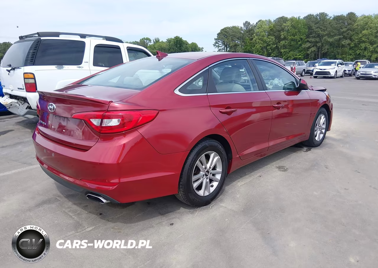 2016 Hyundai Sonata Se VIN:5NPE24AF6GH357187 - 4