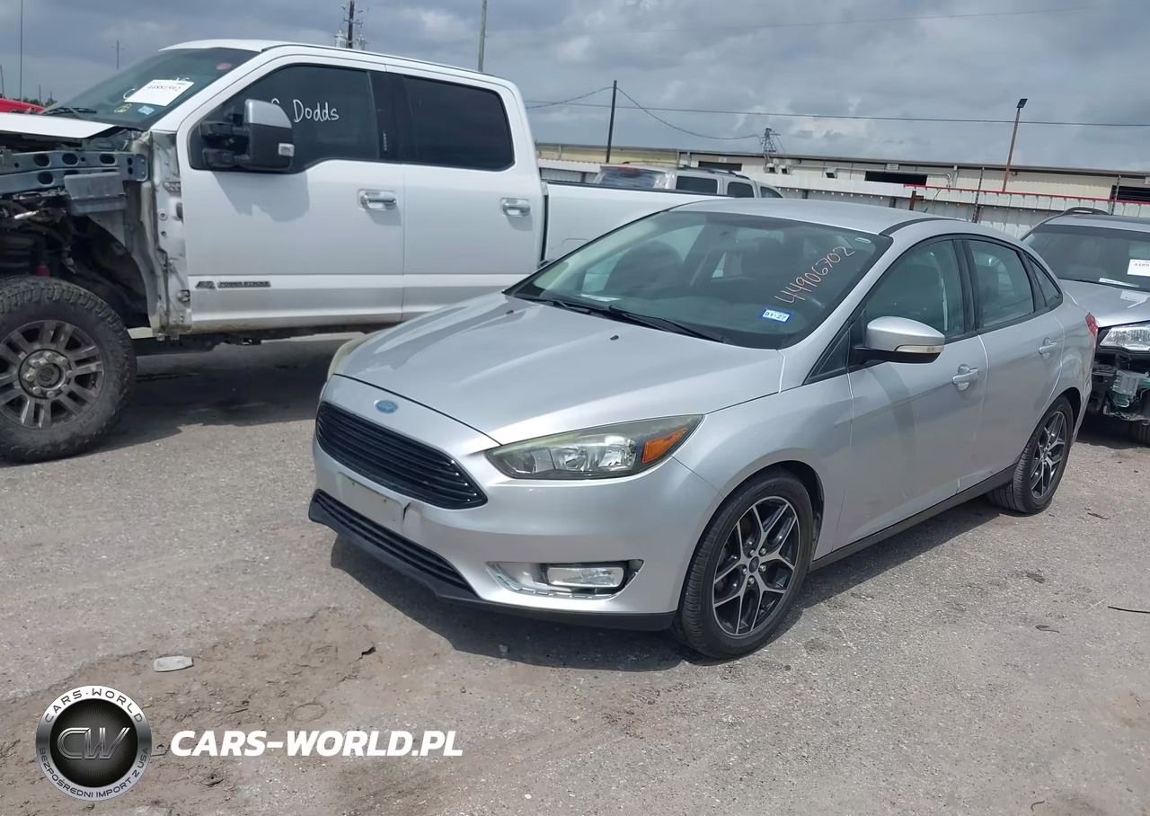 2017 Ford Focus Se VIN:1FADP3FEXHL283816 - 2