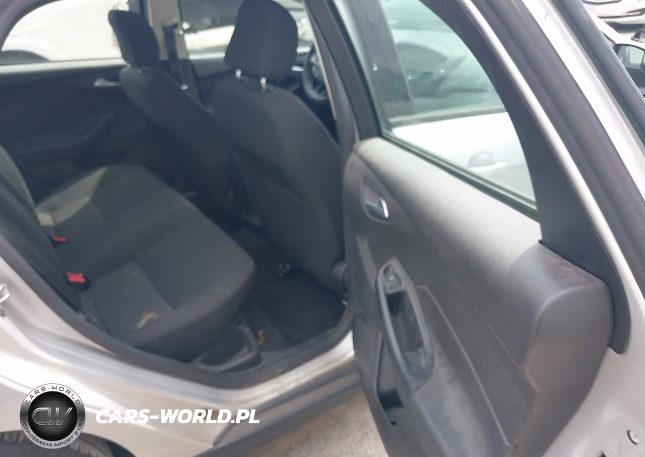 2017 Ford Focus Se VIN:1FADP3FEXHL283816 - 8