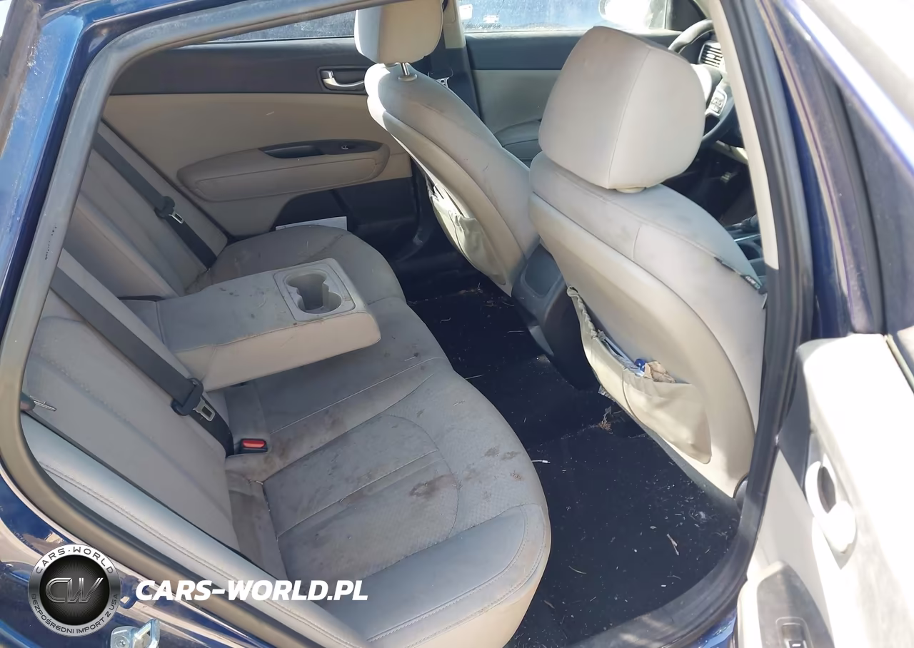 2017 Kia Optima Lx VIN:5XXGT4L31HG121682 - 8
