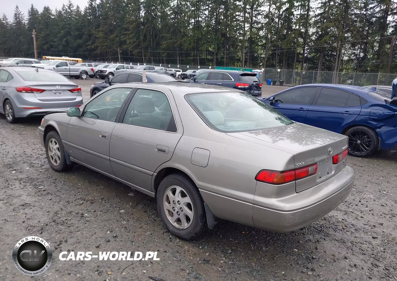 1998 Toyota Camry Le V6 VIN:JT2BF28K0W0100609 - 3