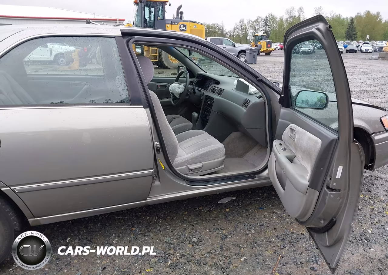 1998 Toyota Camry Le V6 VIN:JT2BF28K0W0100609 - 5