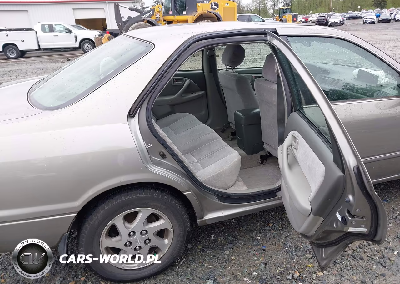 1998 Toyota Camry Le V6 VIN:JT2BF28K0W0100609 - 8