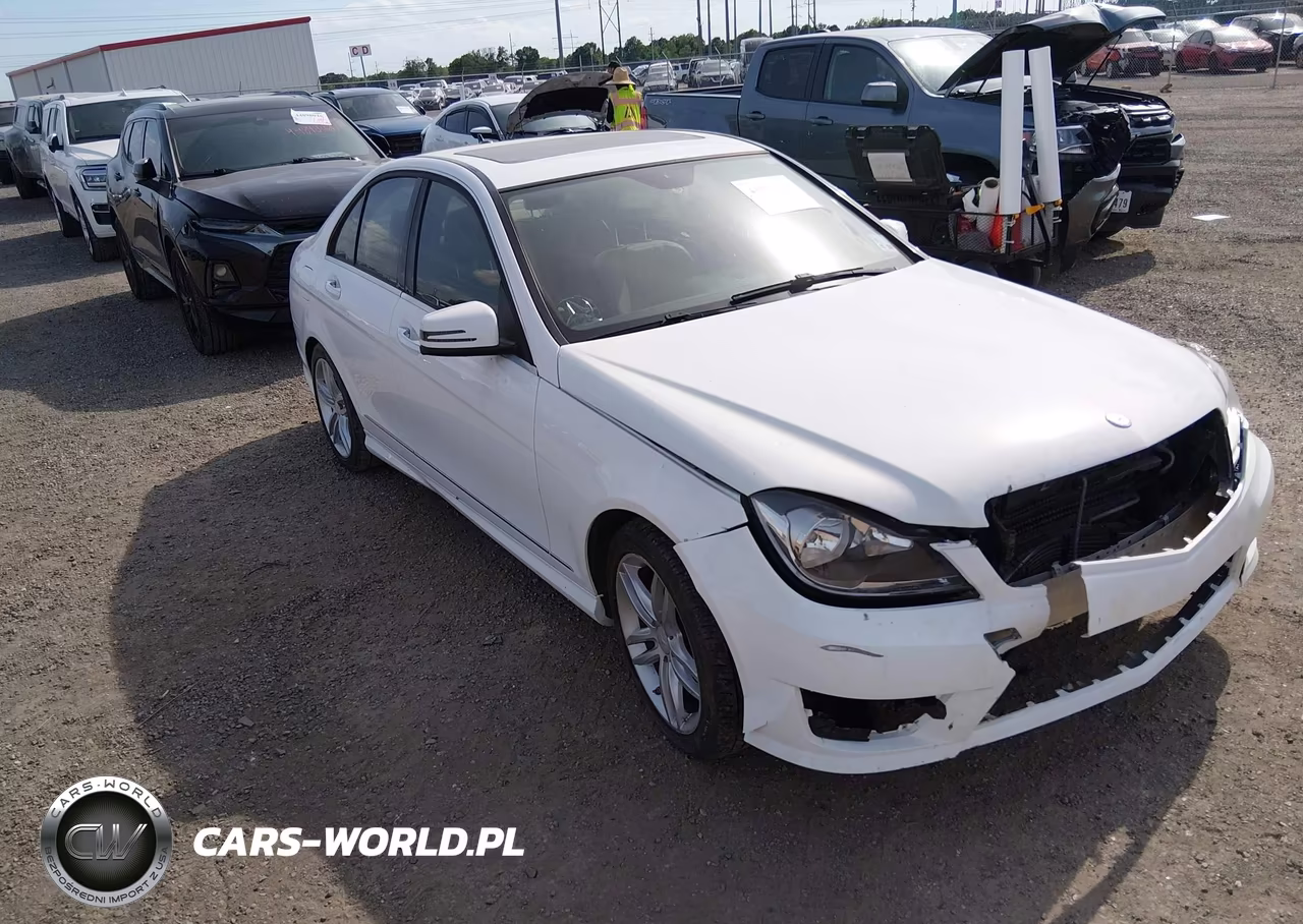 2013 Mercedes-Benz C 250 Sport