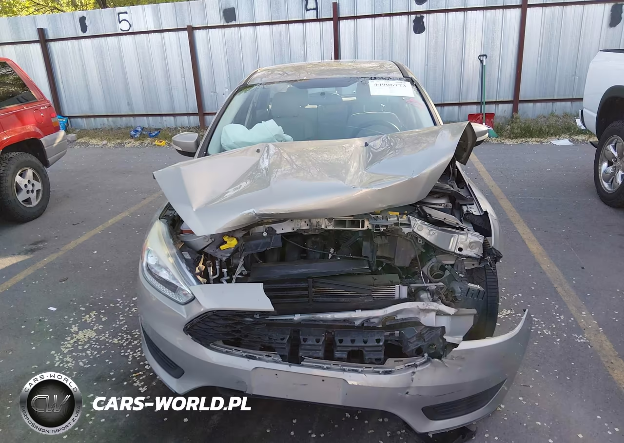 2015 Ford Focus Se VIN:1FADP3K27FL256596 - 12