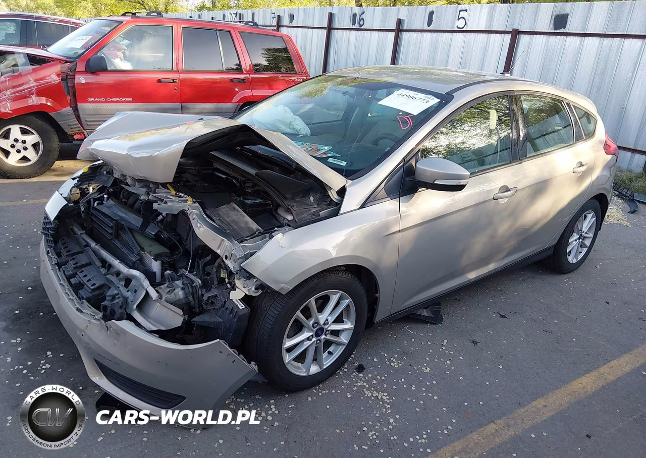 2015 Ford Focus Se VIN:1FADP3K27FL256596 - 2