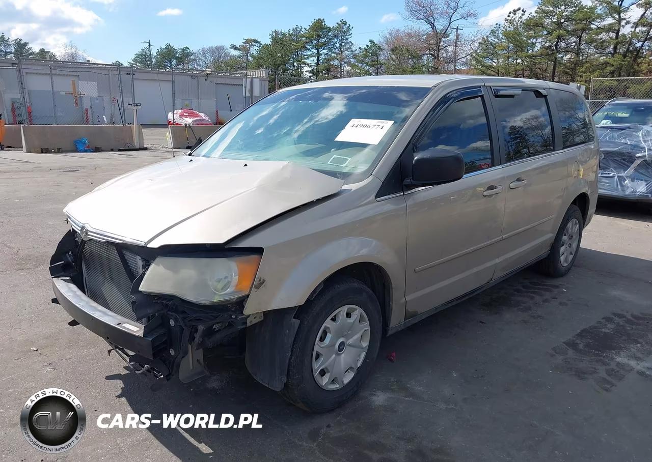 2009 Chrysler Town & Country Lx VIN:2A8HR44E49R513317 - 2