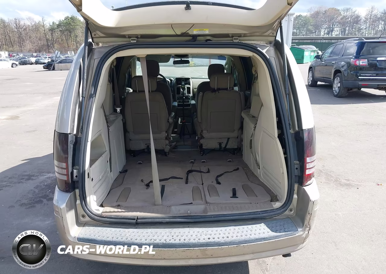 2009 Chrysler Town & Country Lx VIN:2A8HR44E49R513317 - 20