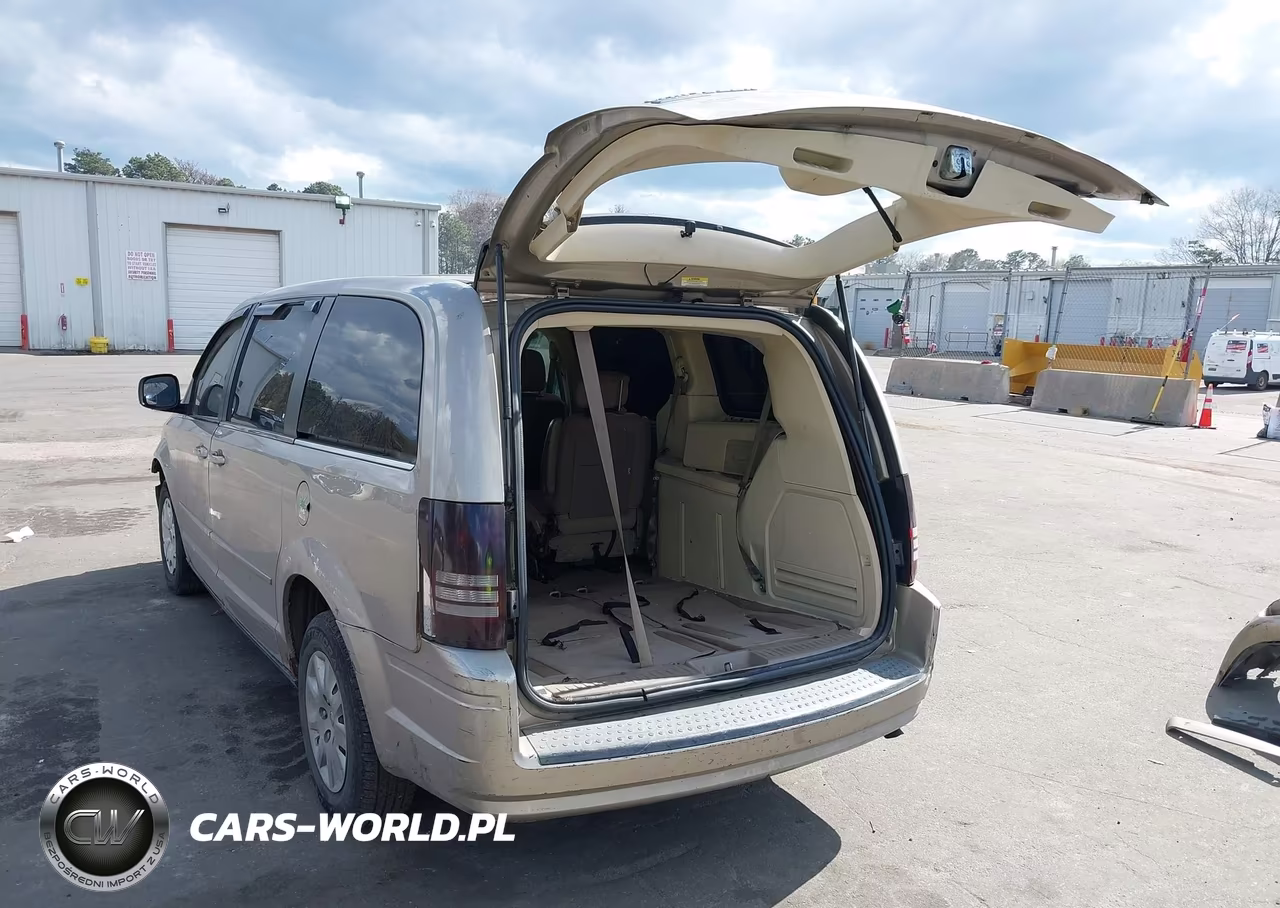 2009 Chrysler Town & Country Lx VIN:2A8HR44E49R513317 - 3