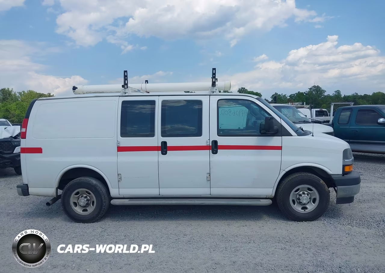 2018 Chevrolet Express 2500 Work Van VIN:1GCWGAFG5J1910531 - 13