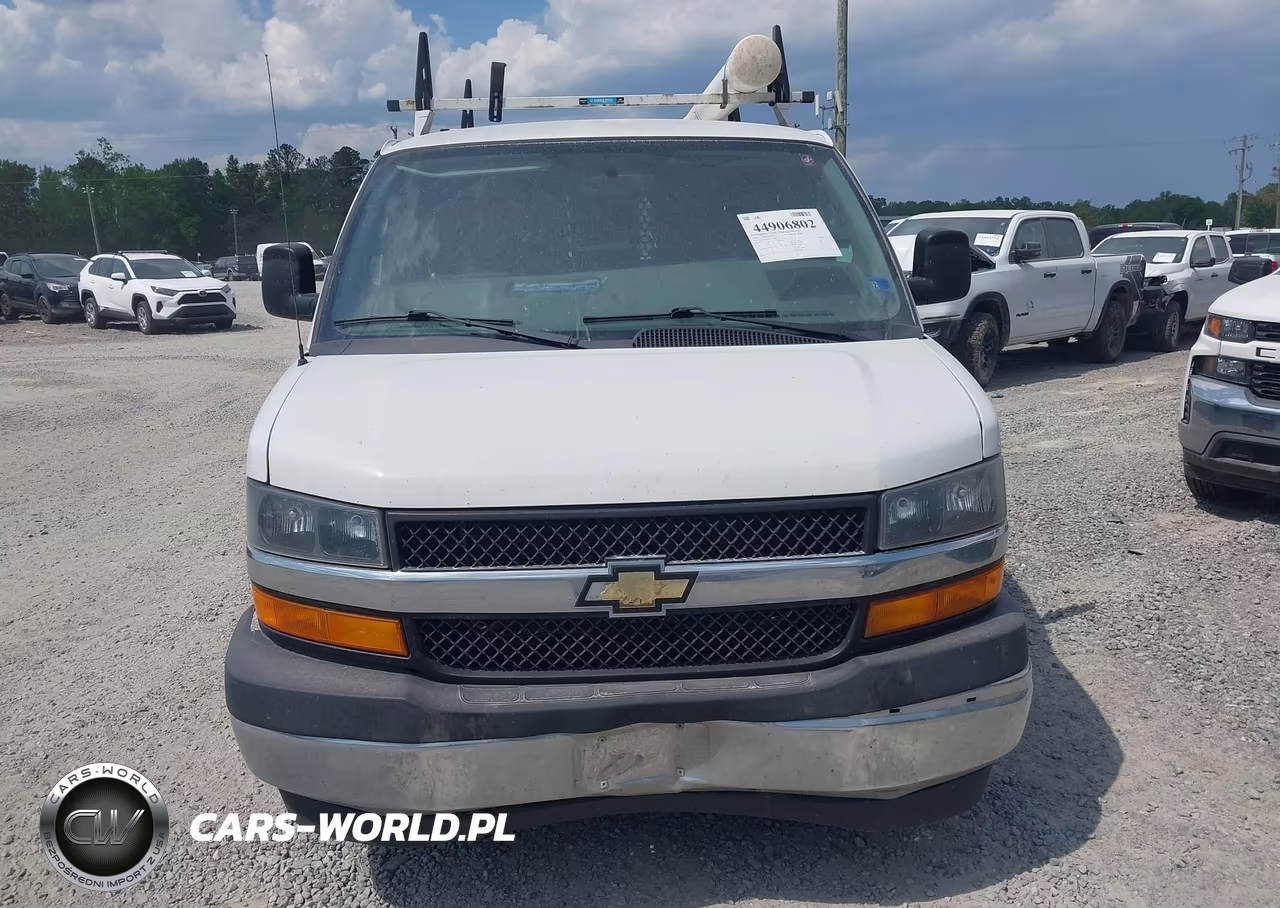 2018 Chevrolet Express 2500 Work Van VIN:1GCWGAFG5J1910531 - 6