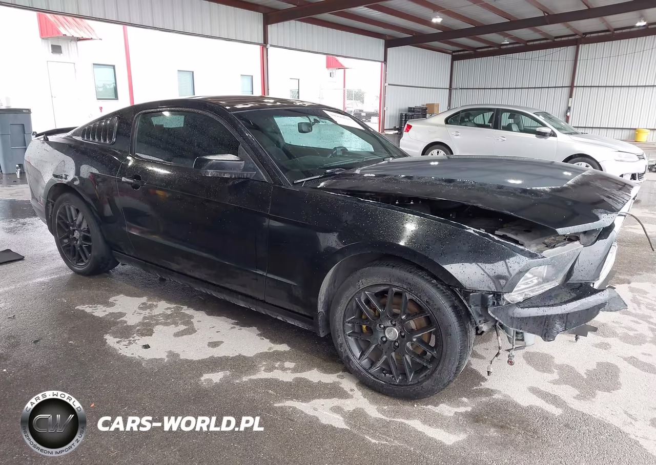 2014 Ford Mustang V6