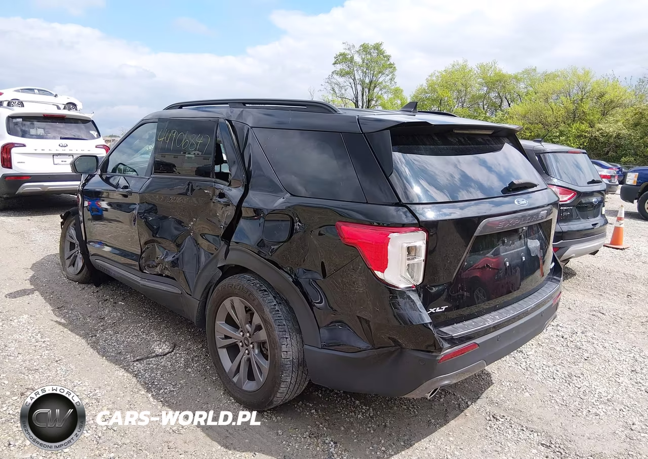 2022 Ford Explorer Xlt VIN:1FMSK8DH0NGA11480 - 3