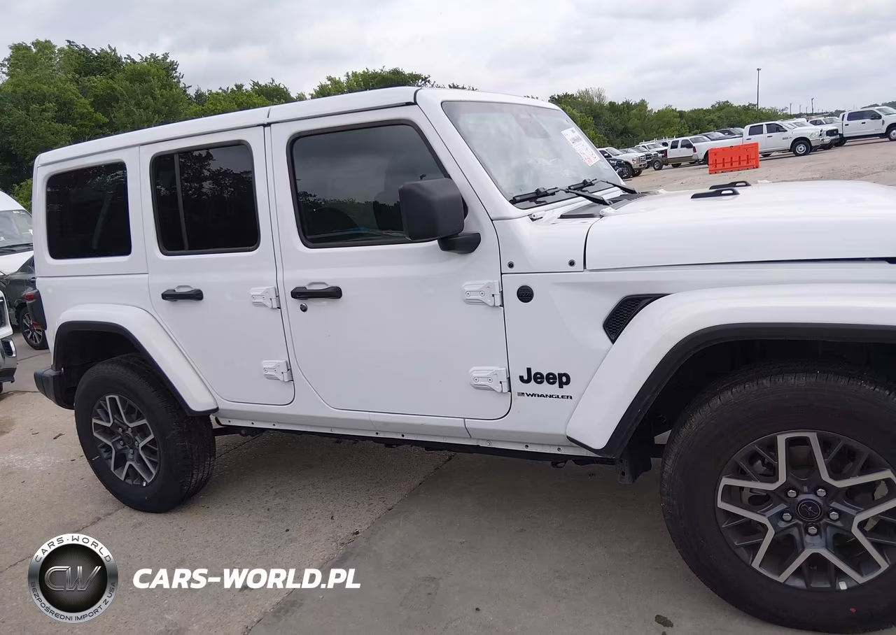 2026 Jeep Wrangler Sahara 4X4 VIN:1C4PJXEN4TW179699 - 13