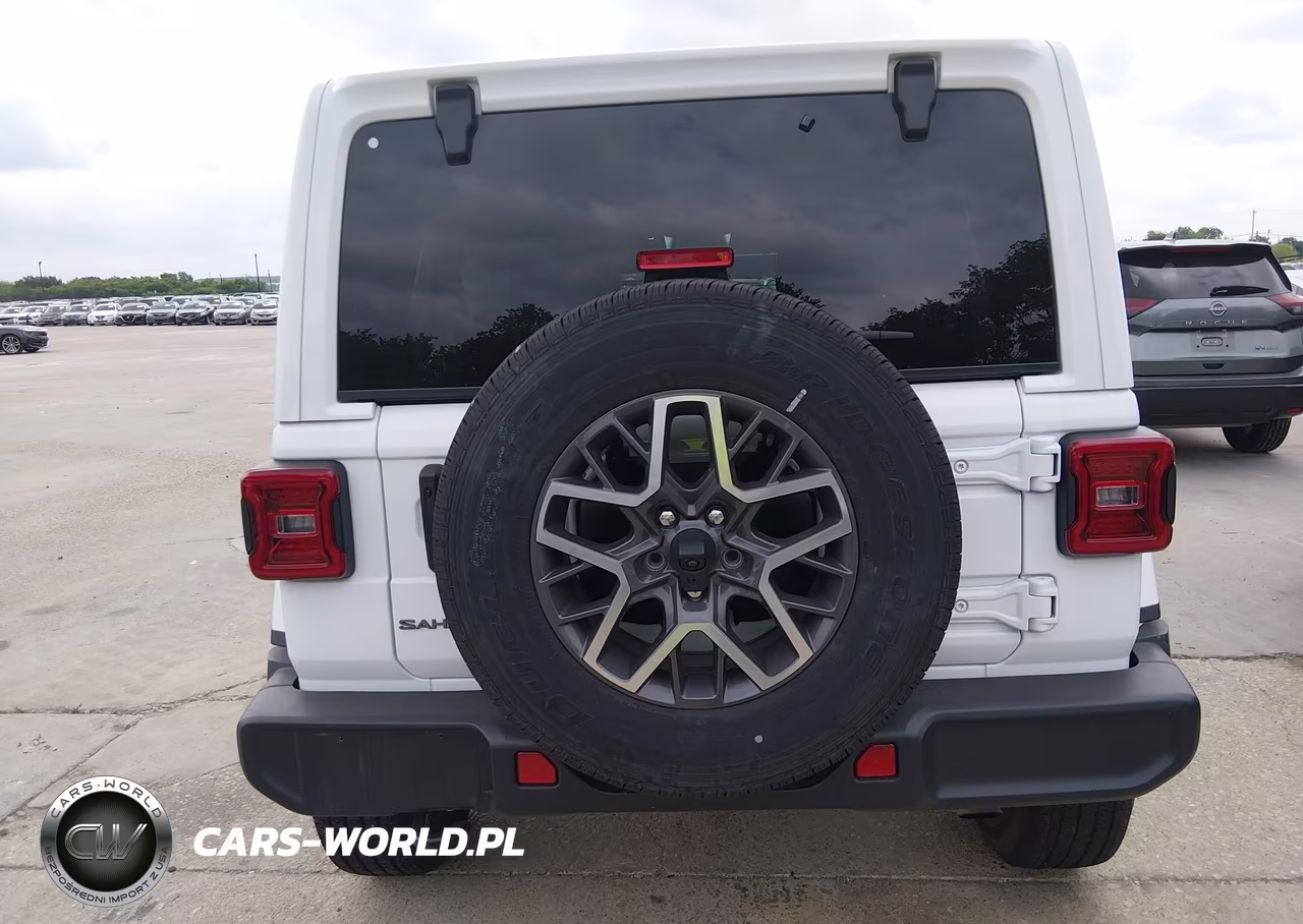 2026 Jeep Wrangler Sahara 4X4 VIN:1C4PJXEN4TW179699 - 16