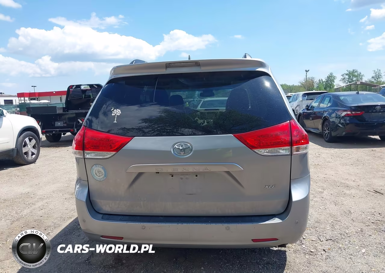2011 Toyota Sienna Xle V6 VIN:5TDYK3DC5BS084206 - 16