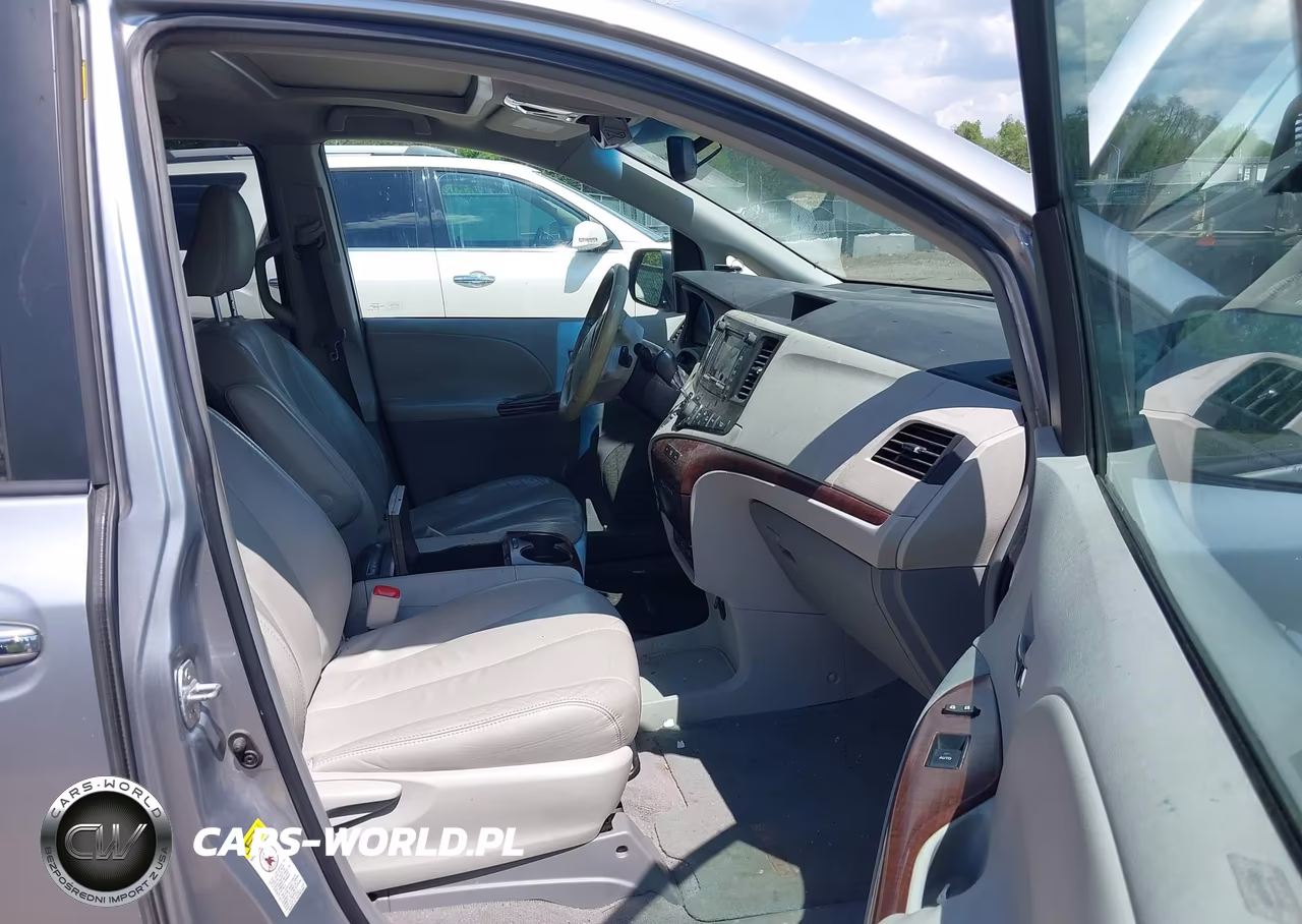 2011 Toyota Sienna Xle V6 VIN:5TDYK3DC5BS084206 - 5