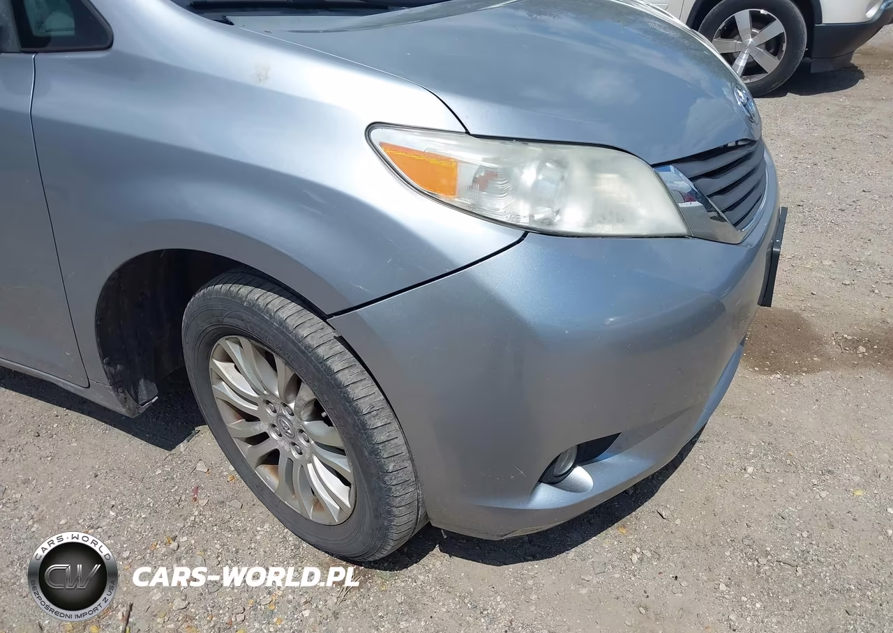 2011 Toyota Sienna Xle V6 VIN:5TDYK3DC5BS084206 - 6