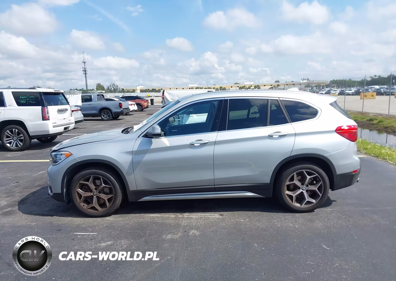 2019 BMW X1 Sdrive28I VIN:WBXHU7C50K5L11993 - 14