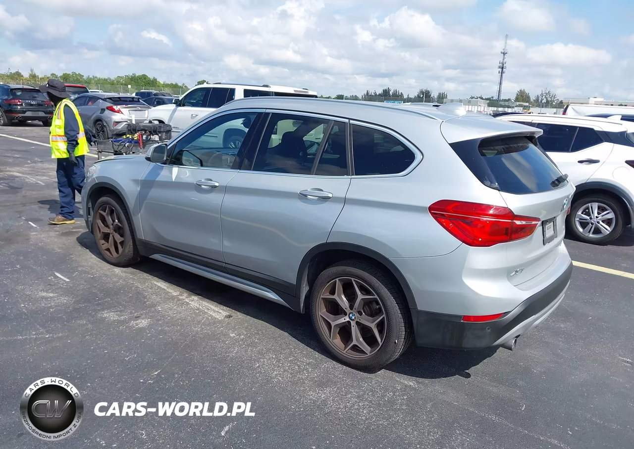2019 BMW X1 Sdrive28I VIN:WBXHU7C50K5L11993 - 3