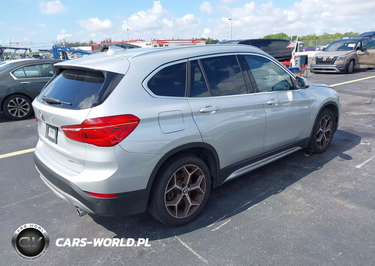 2019 BMW X1 Sdrive28I VIN:WBXHU7C50K5L11993 - 4