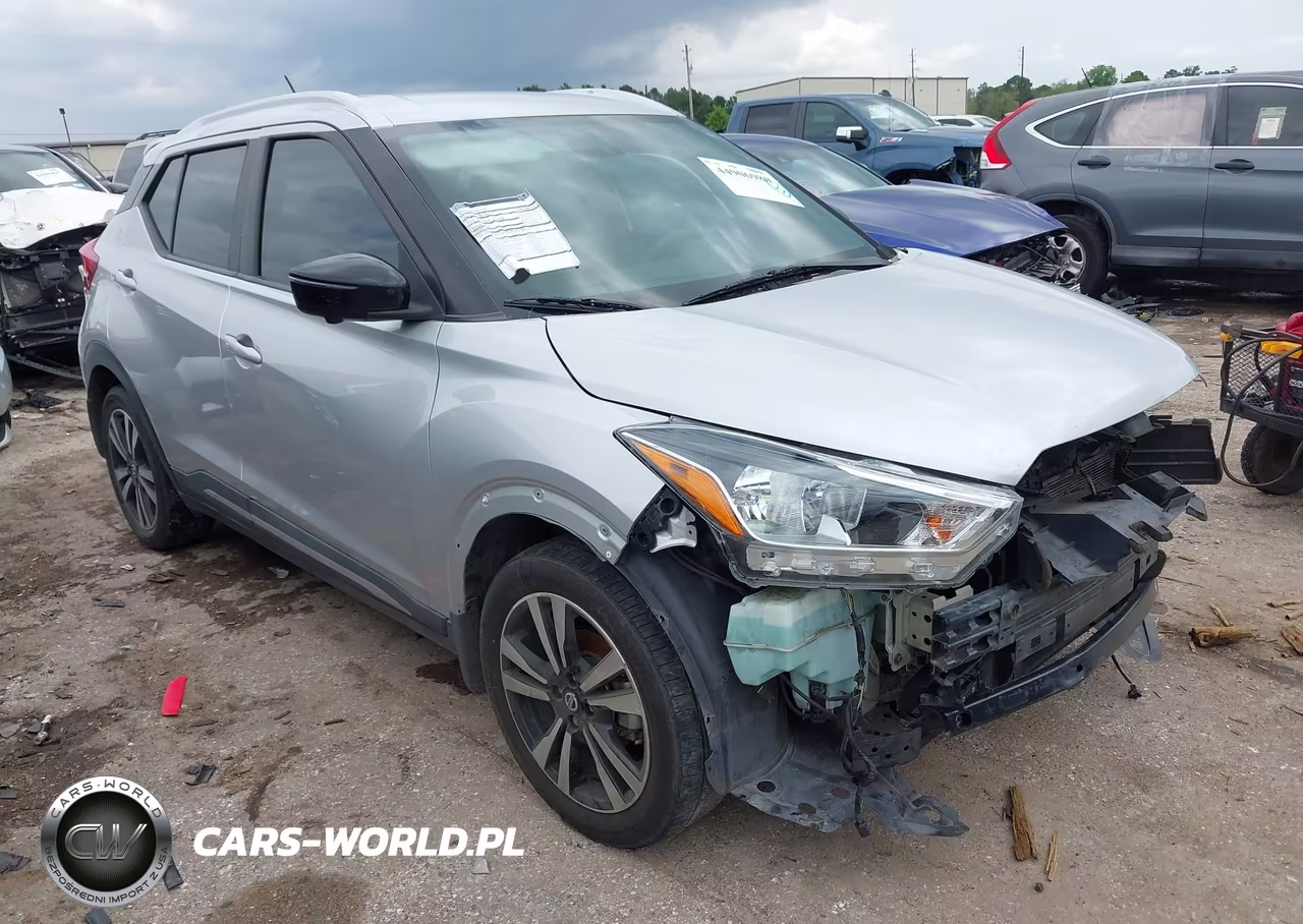 2018 Nissan Kicks Sr