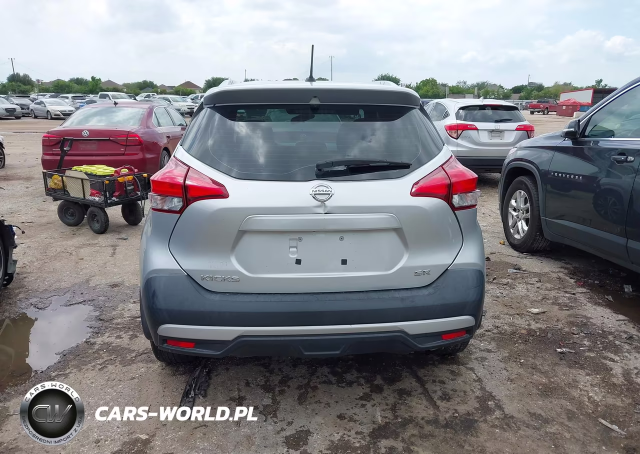 2018 Nissan Kicks Sr VIN:3N1CP5CU8JL497116 - 16