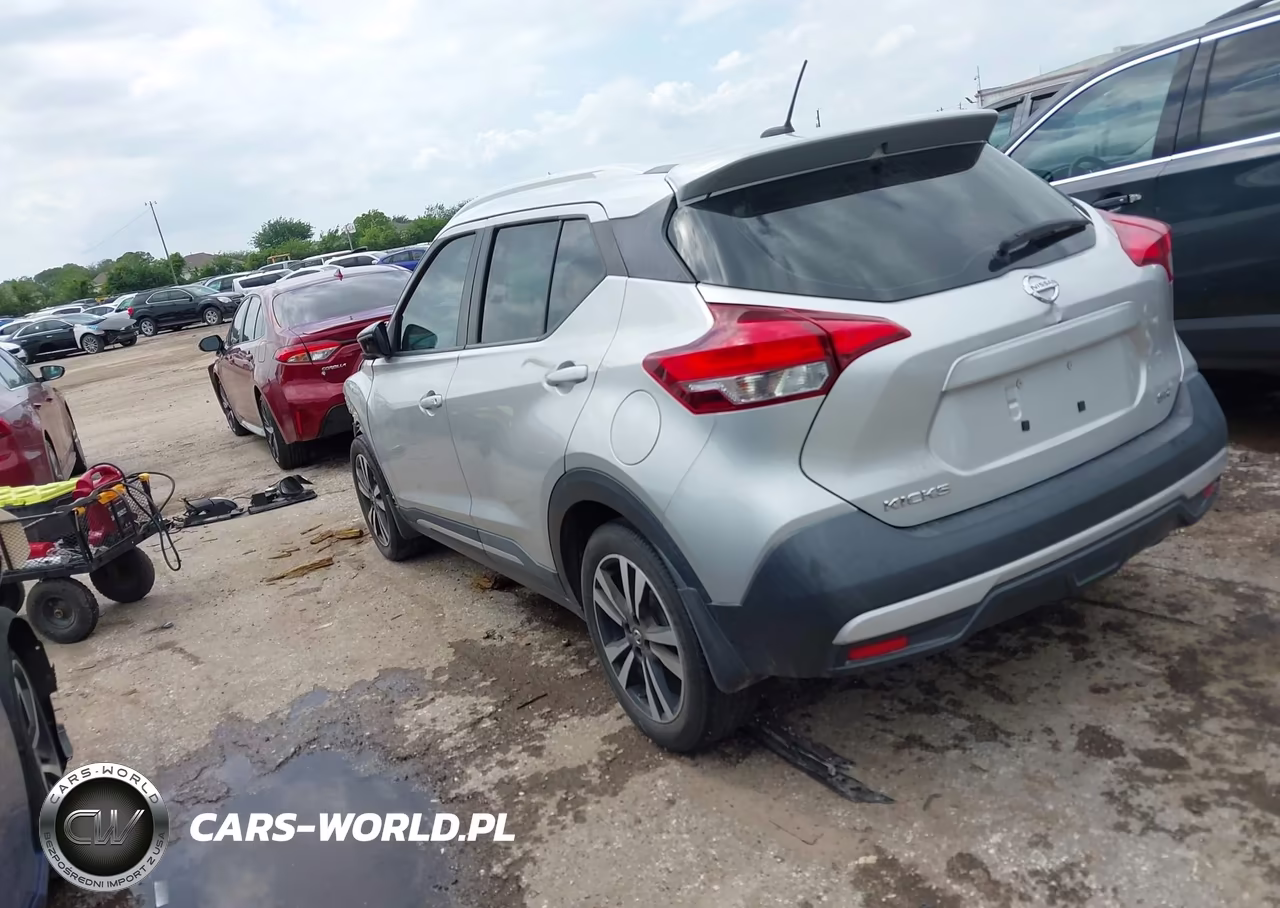 2018 Nissan Kicks Sr VIN:3N1CP5CU8JL497116 - 3