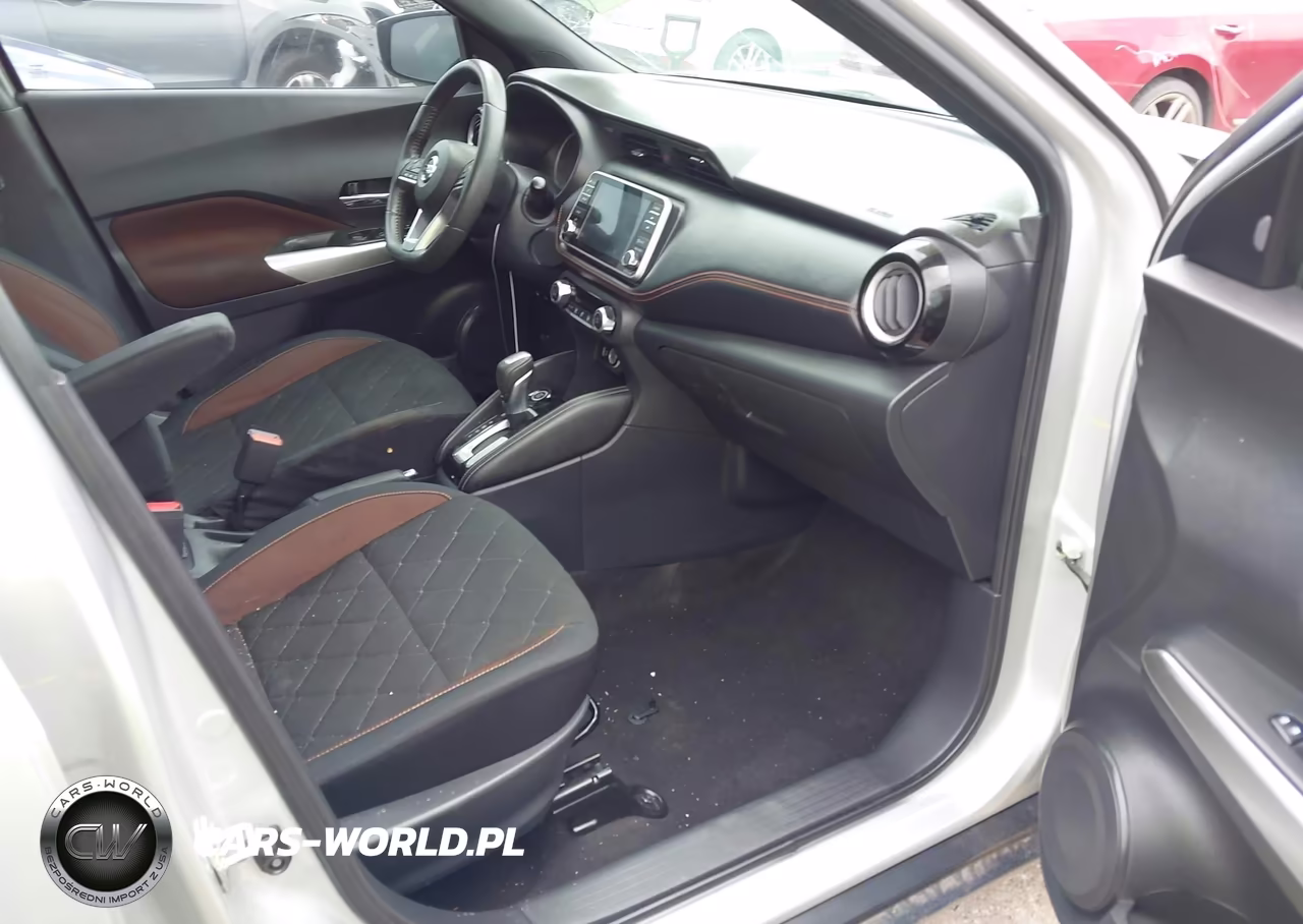 2018 Nissan Kicks Sr VIN:3N1CP5CU8JL497116 - 5