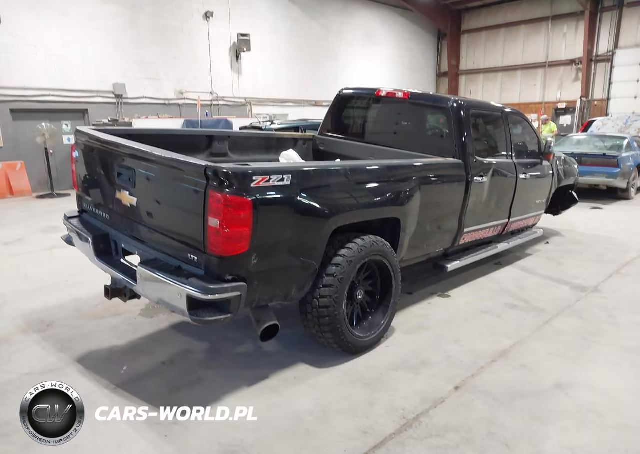 2015 Chevrolet Silverado 3500Hd Ltz VIN:1GC4K0C88FF554423 - 4