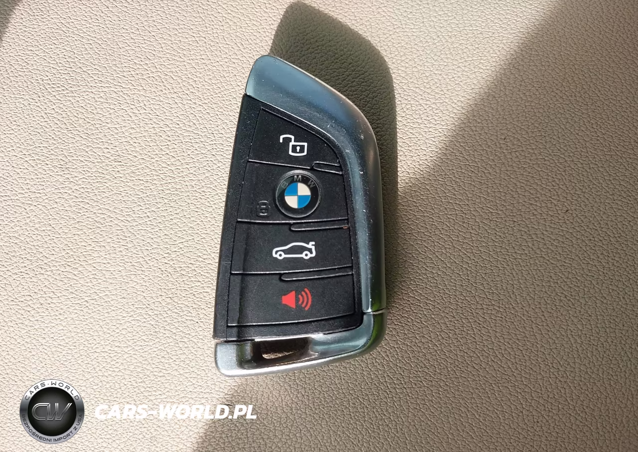 2020 BMW 330I xDrive VIN:3MW5R7J05L8B14618 - 11