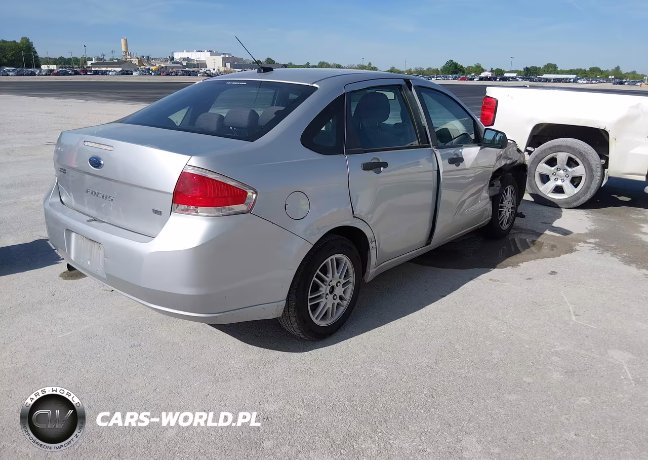 2011 Ford Focus Se VIN:1FAHP3FN6BW193392 - 4