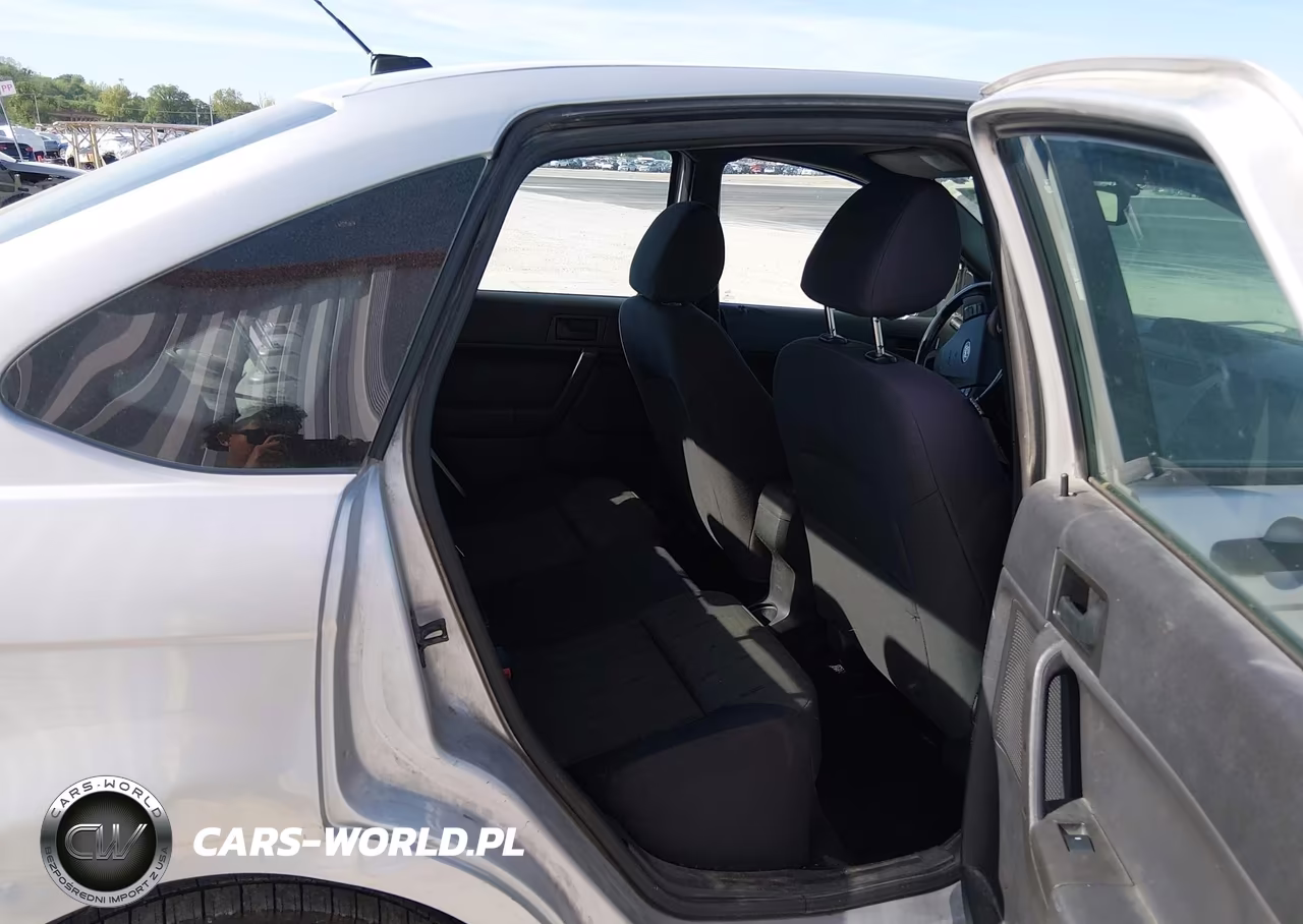 2011 Ford Focus Se VIN:1FAHP3FN6BW193392 - 8