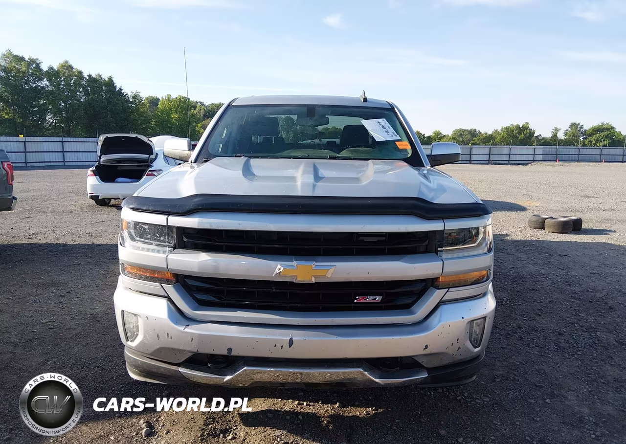 2018 Chevrolet Silverado 1500 2Lt VIN:3GCUKREC3JG354658 - 12